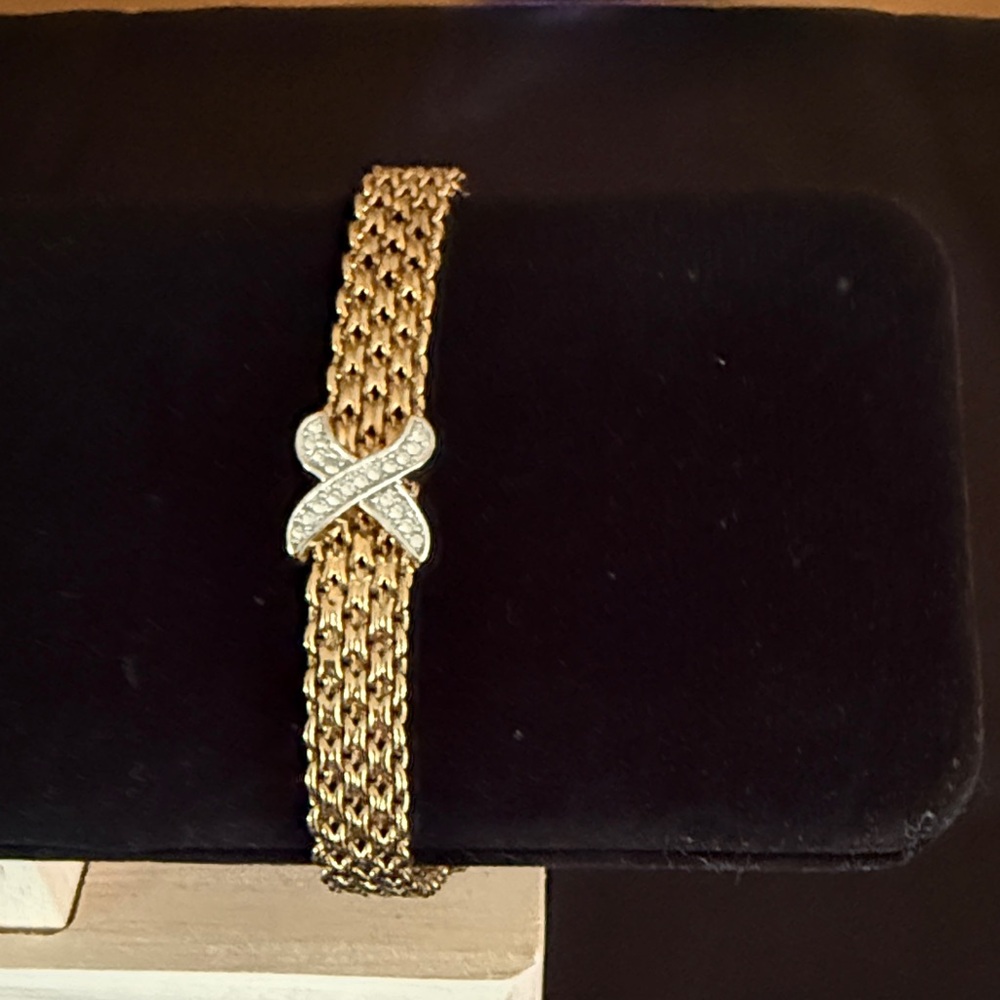 Gold tone mesh clear pave crystal hugs bracelet 7 inches